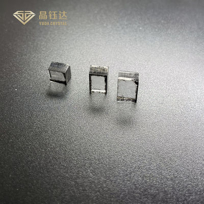 5mm tot 7mm DEF Kleuren Ruw CVD Diamond Rectangular Shape